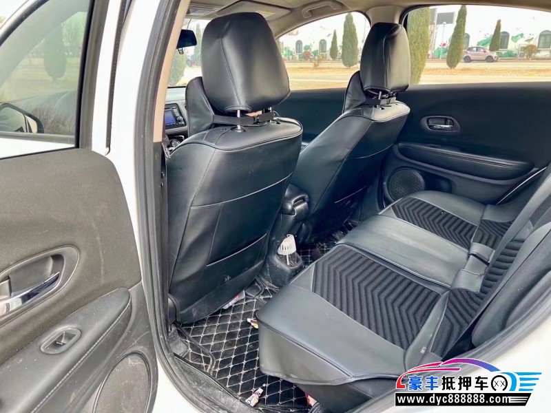 17年本田缤智轿车抵押车出售