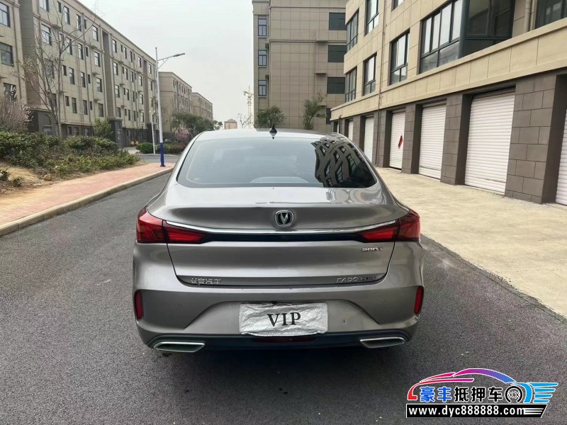 21年长安逸动轿车抵押车出售