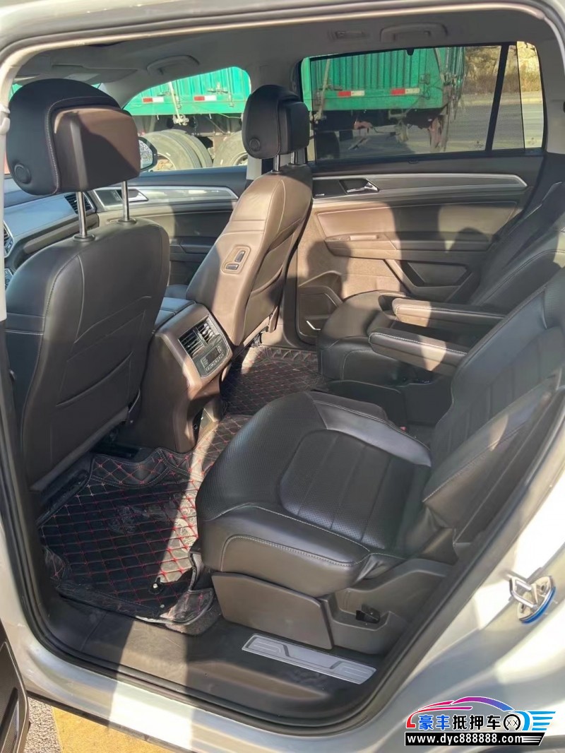 19年大众途昂轿车抵押车出售