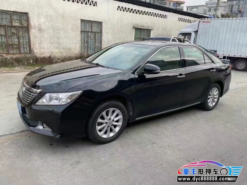 13年丰田凯美瑞轿车抵押车出售