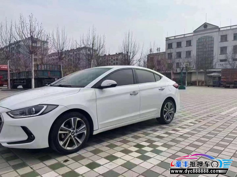 17年现代领动轿车抵押车出售