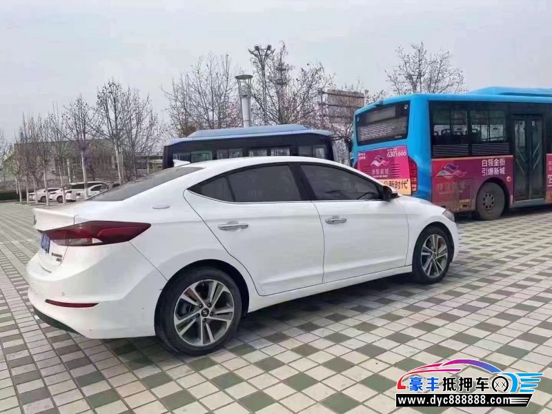 17年现代领动轿车抵押车出售