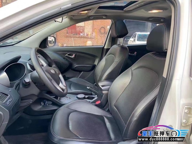 14年现代ix35SUV抵押车出售