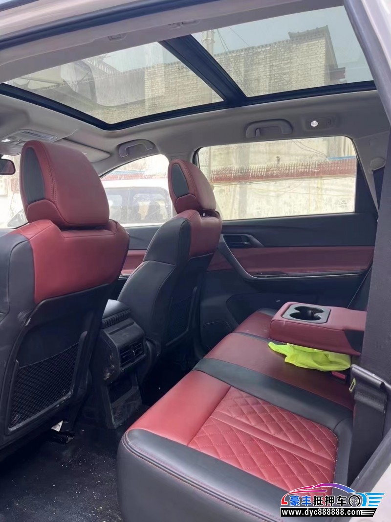 20年东风风行T5轿车抵押车出售