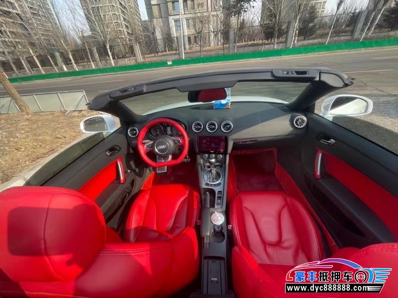 12年奥迪TT轿车抵押车出售