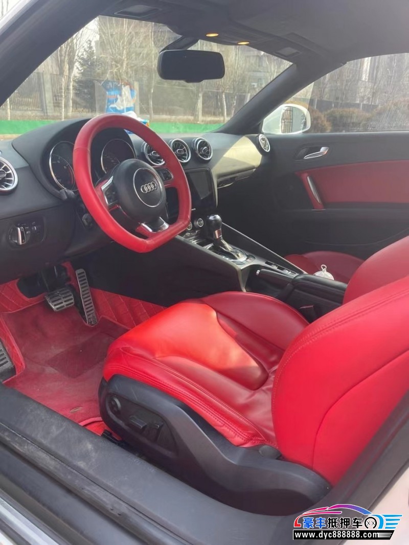 12年奥迪TT轿车抵押车出售
