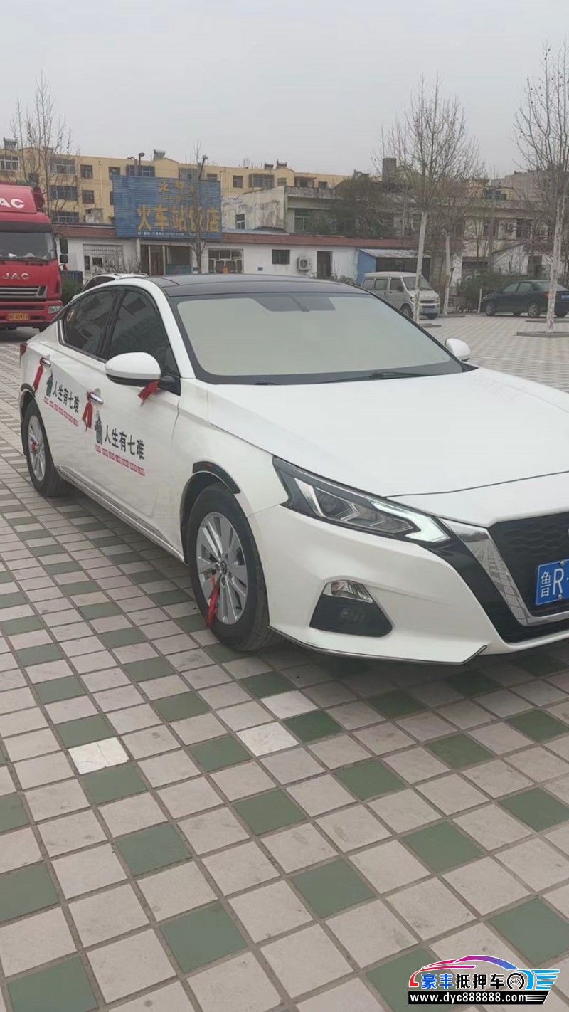 20年日产天籁轿车抵押车出售