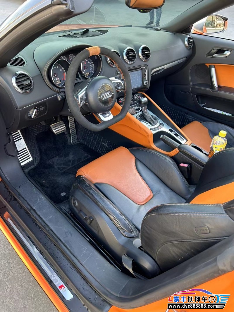 14年奥迪TT轿车抵押车出售