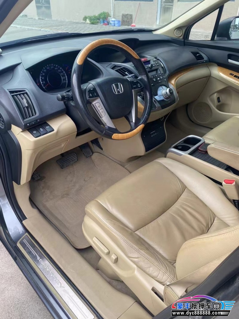 10年本田奥德赛轿车抵押车出售