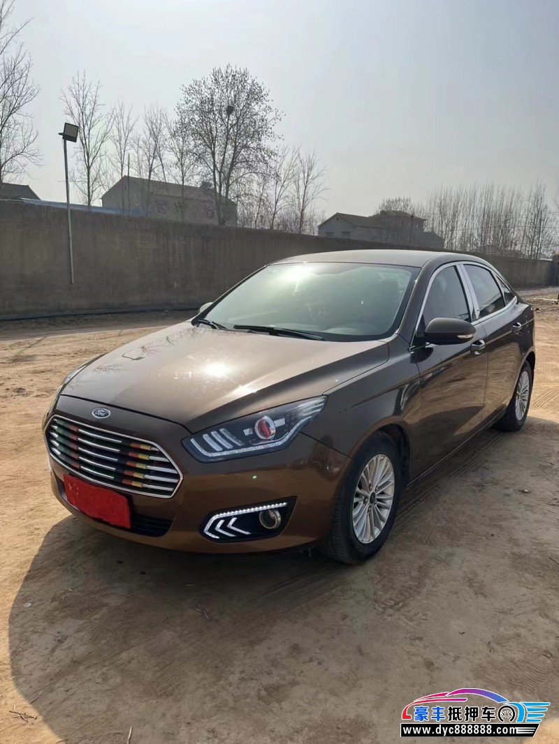 17年福特福睿斯轿车抵押车出售
