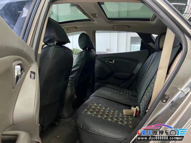 10年现代ix35SUV抵押车出售