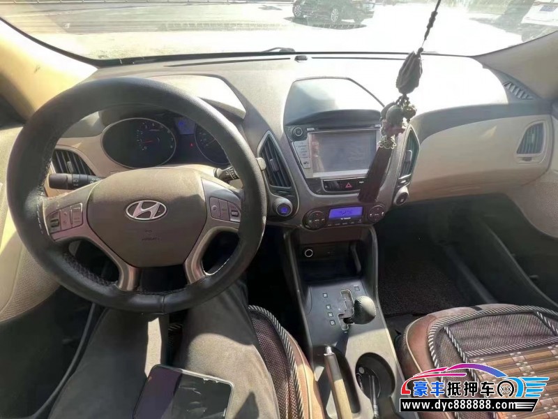 10年现代ix35SUV抵押车出售