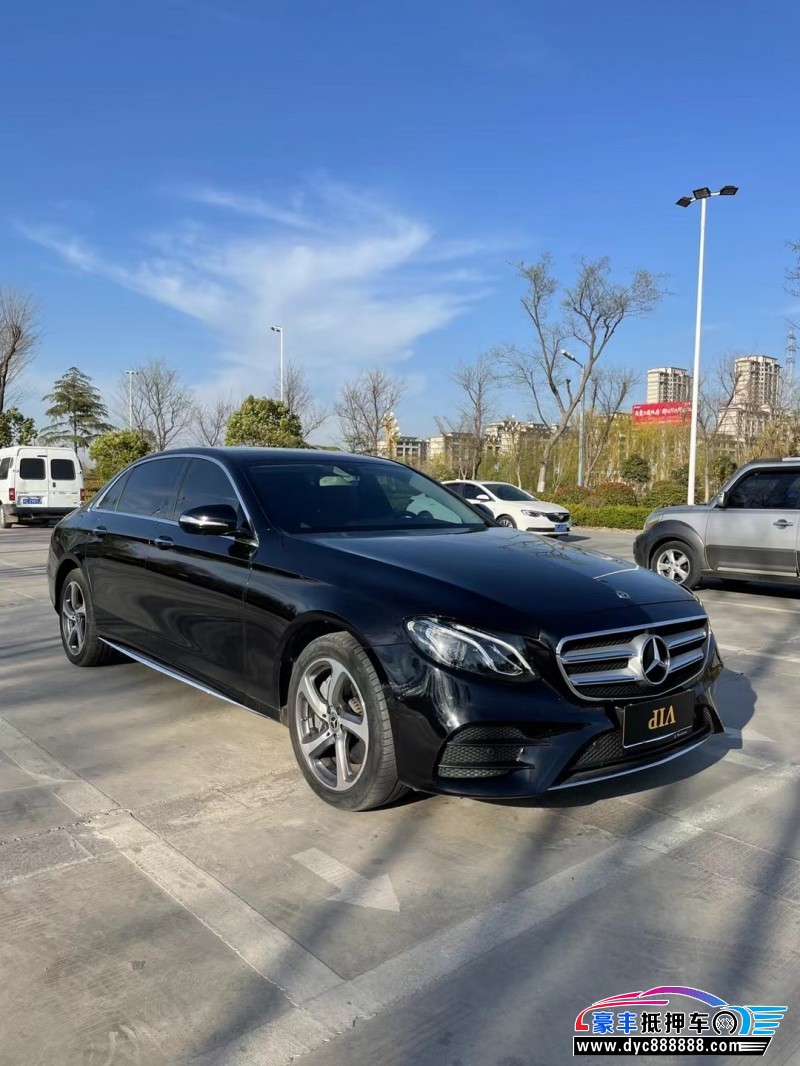 19年奔驰E轿车抵押车出售