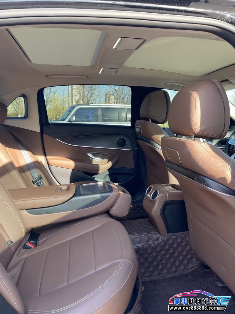 19年奔驰E轿车抵押车出售