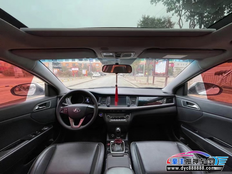 17年现代名图轿车抵押车出售