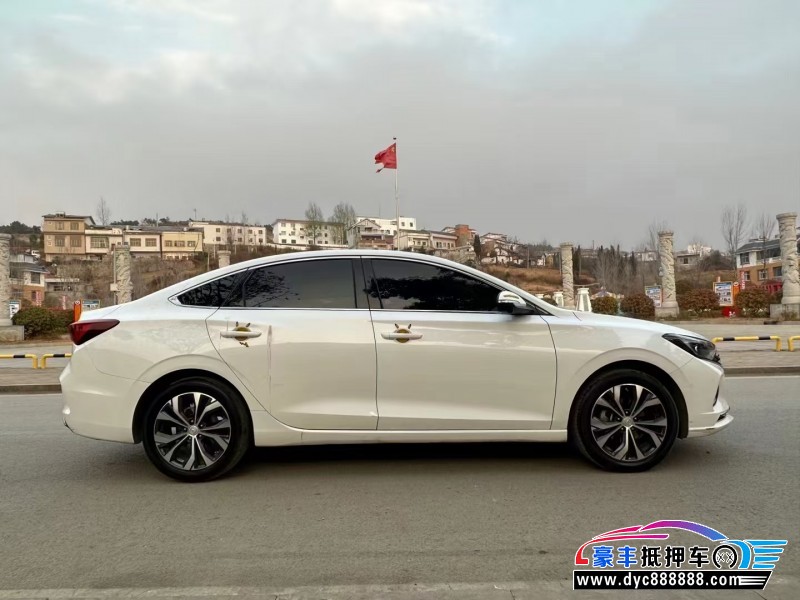 21年长安逸动轿车抵押车出售