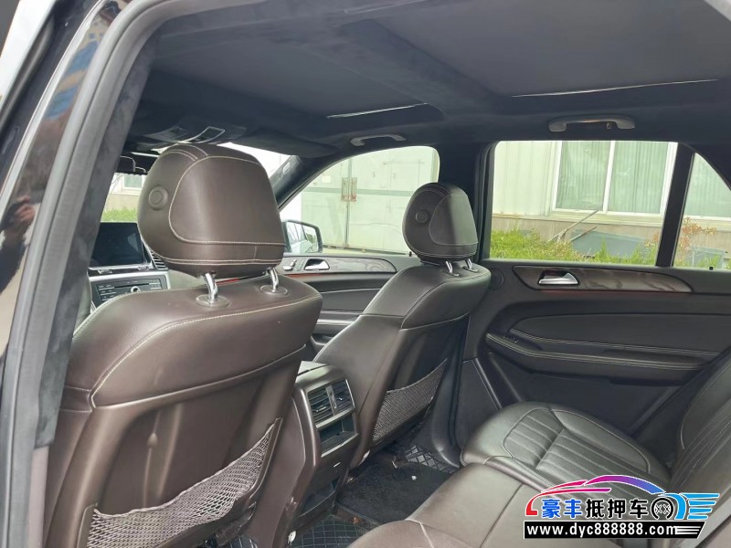 17年奔驰GLE轿车抵押车出售