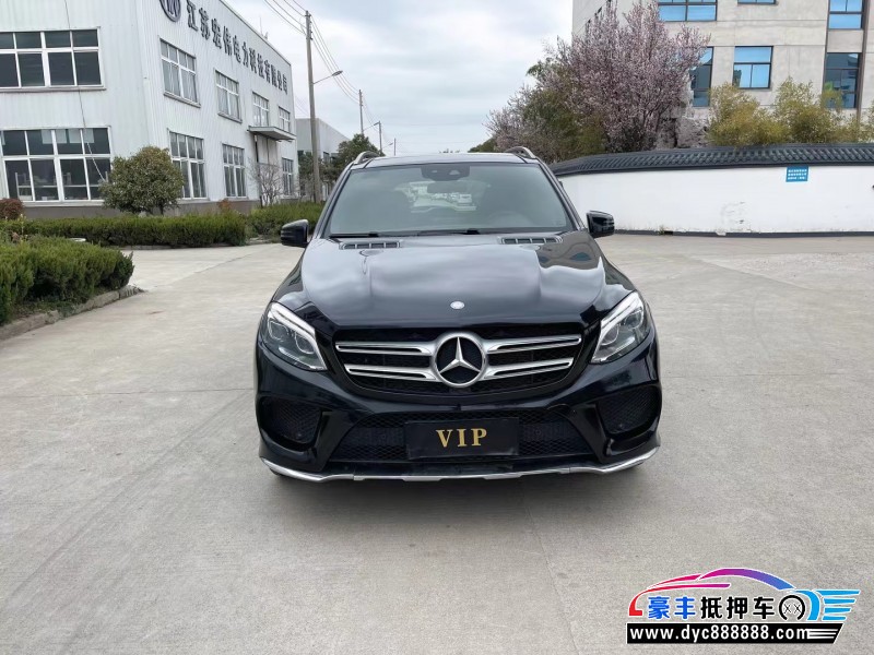 18年奔驰GLE轿车抵押车出售