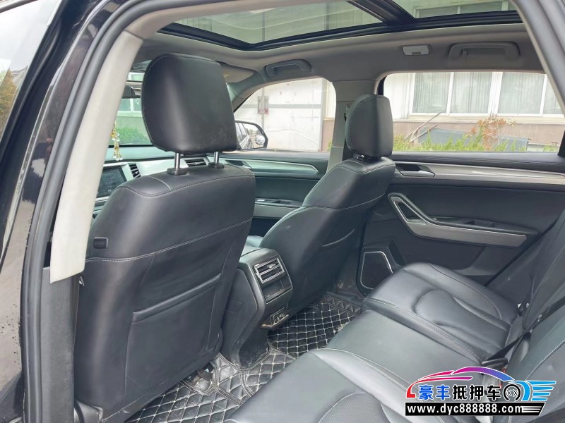 18年众泰大迈X7SUV抵押车出售