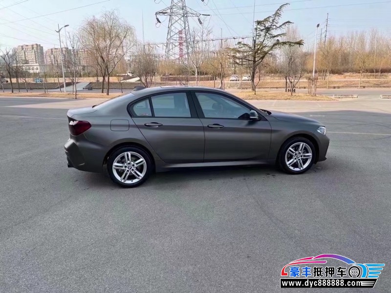 21年宝马1系轿车抵押车出售