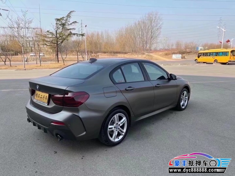 21年宝马1系轿车抵押车出售