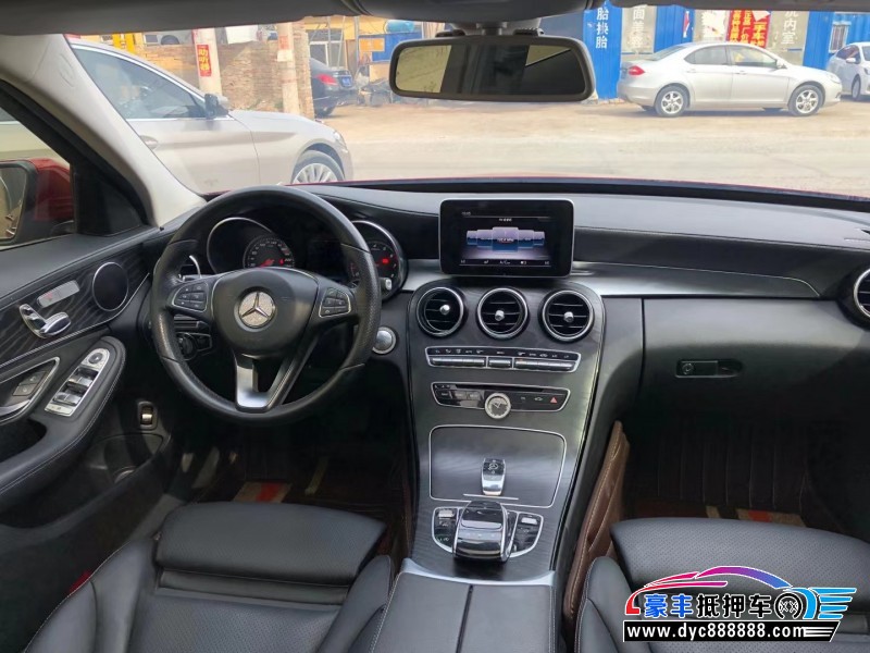18年奔驰C级轿车抵押车出售