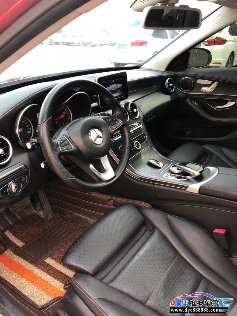 18年奔驰C级轿车抵押车出售