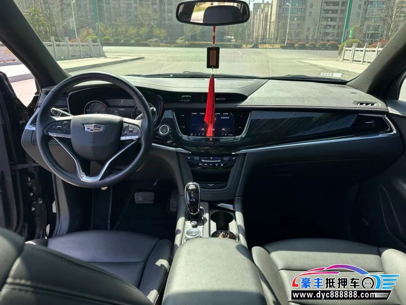 21年凯迪拉克xt6轿车抵押车出售