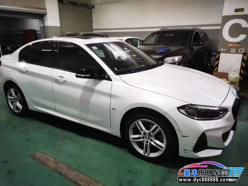 21年宝马1系轿车抵押车出售