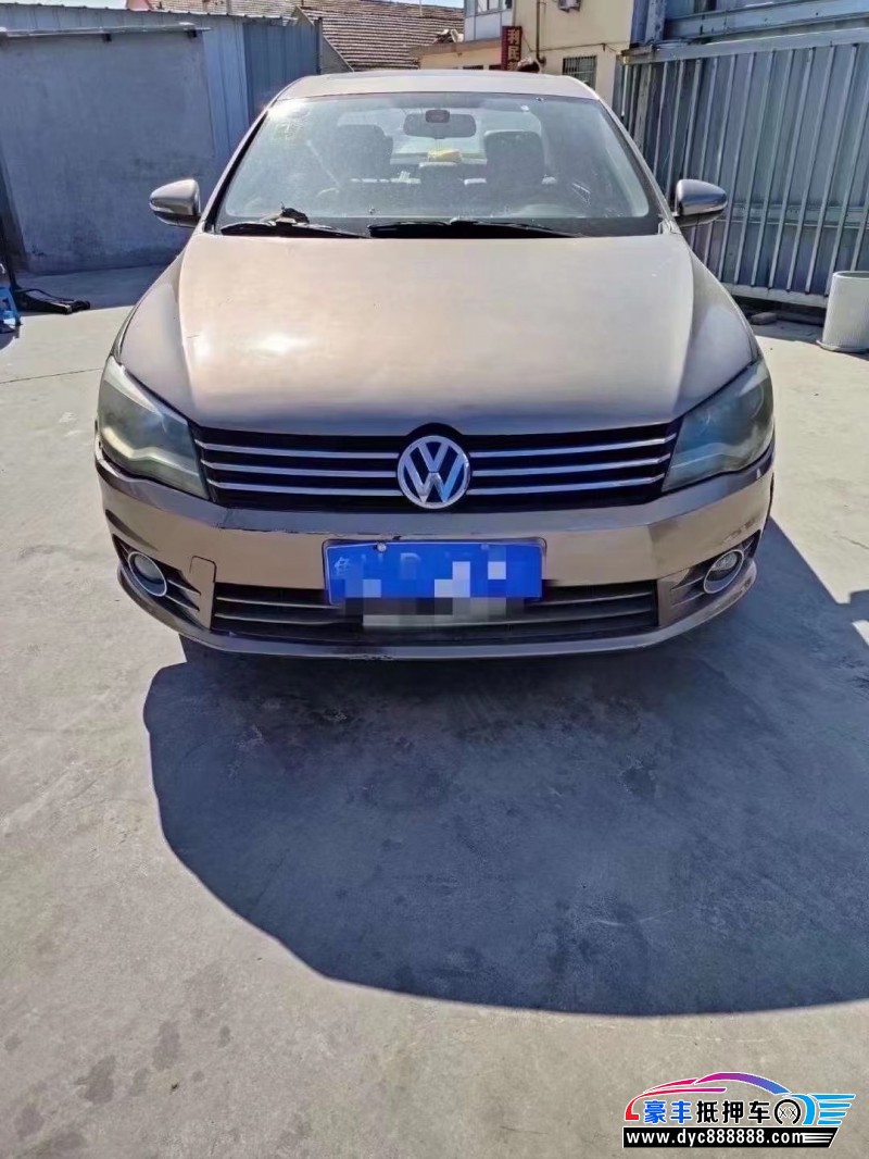 13年大众宝来轿车抵押车出售