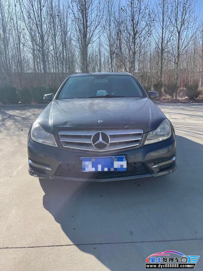 13年奔驰C级轿车抵押车出售