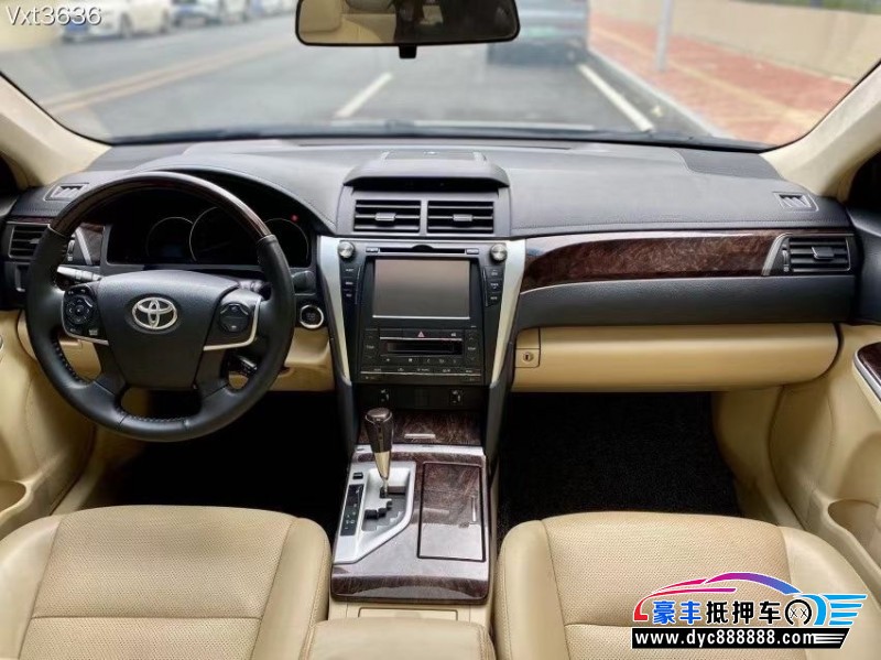 16年丰田凯美瑞轿车抵押车出售