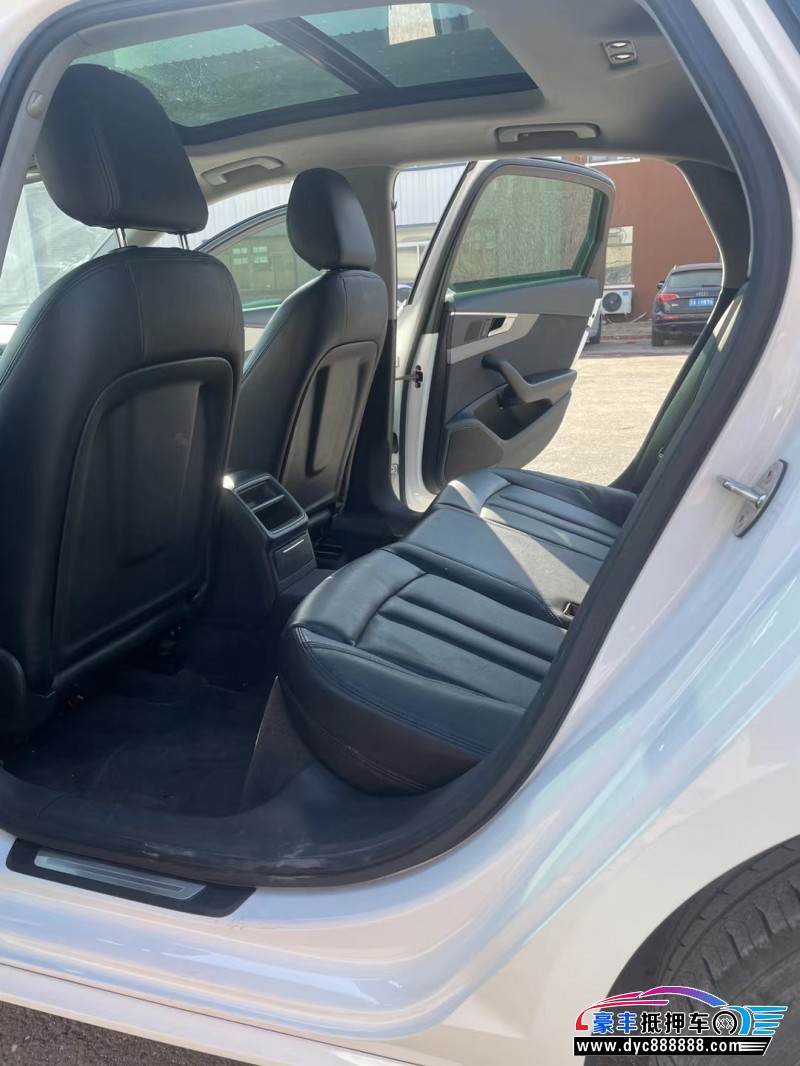 19年奥迪A4轿车抵押车出售