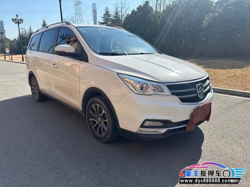 19年宝骏730SUV抵押车出售