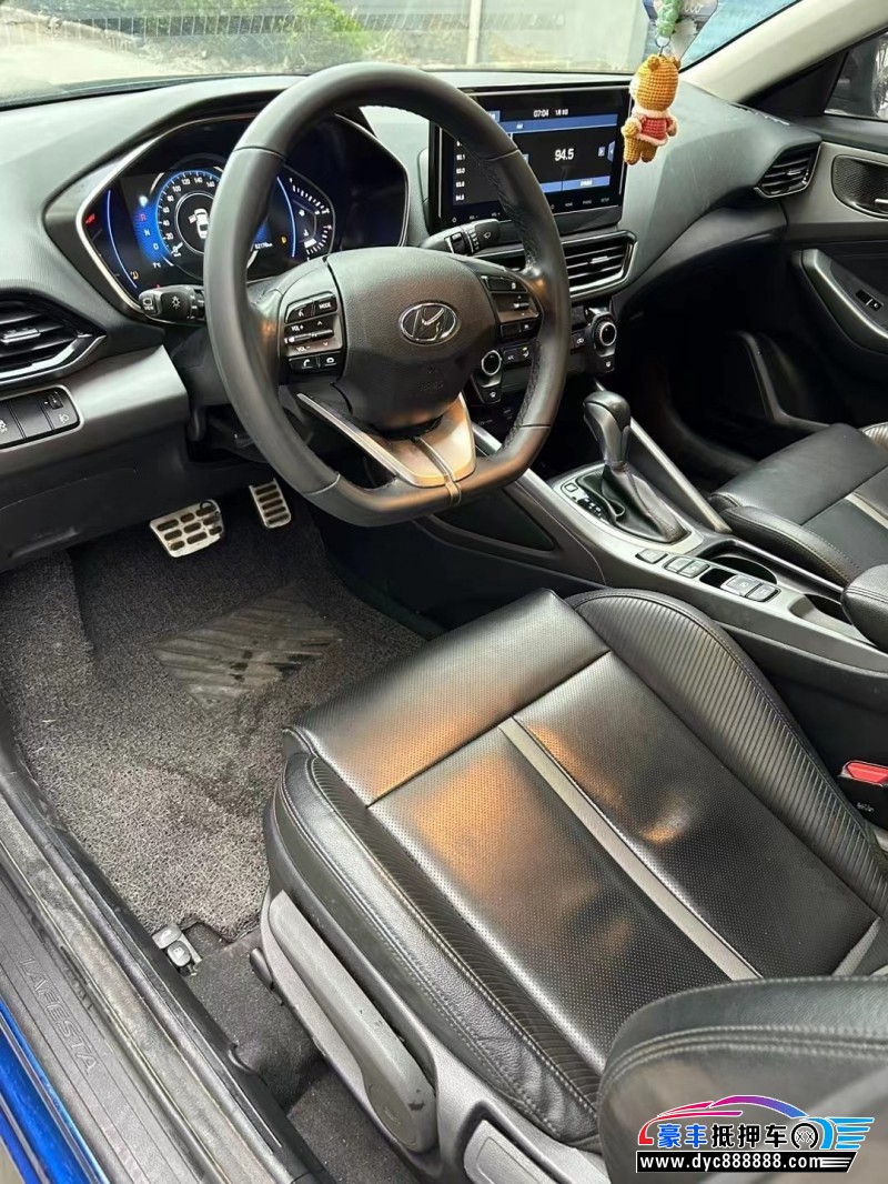 20年现代菲斯塔轿车抵押车出售