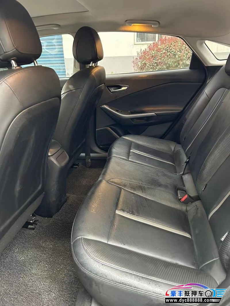 20年现代菲斯塔轿车抵押车出售