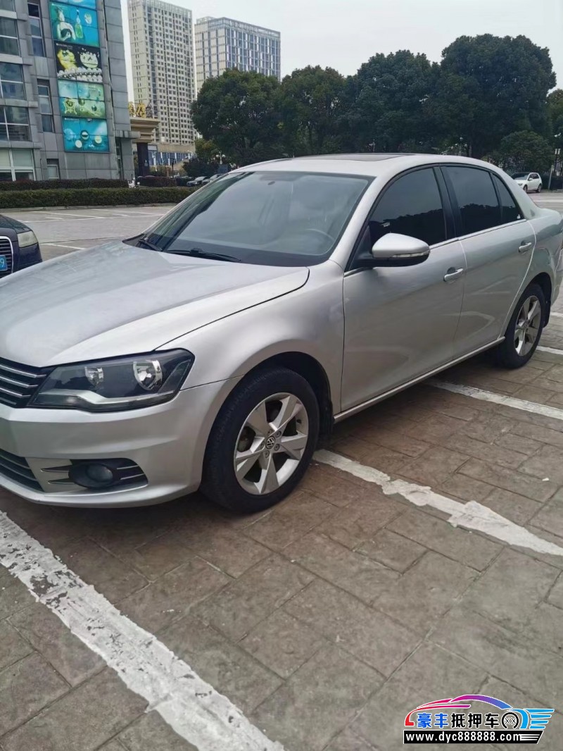 15年大众宝来轿车抵押车出售