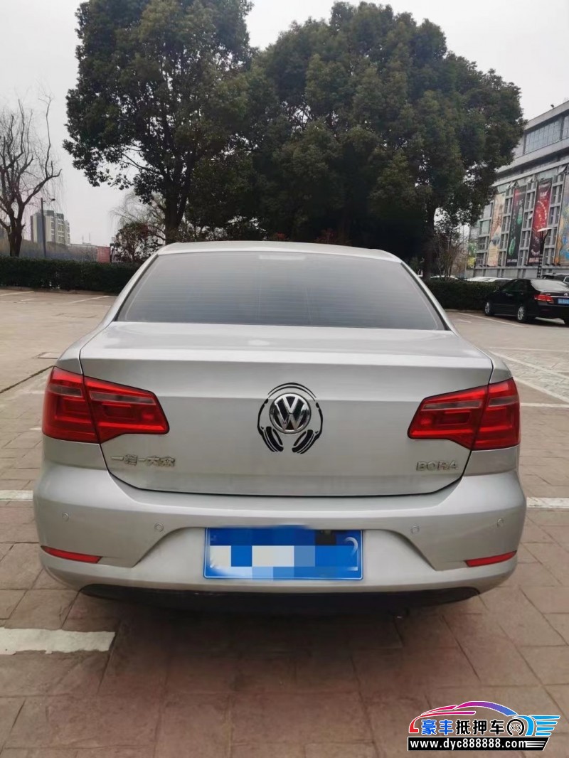 15年大众宝来轿车抵押车出售