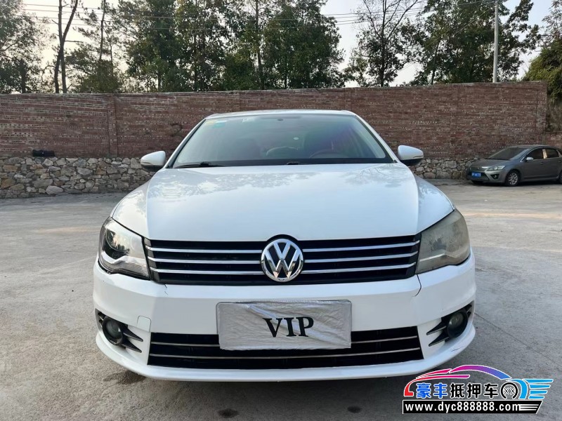 15年大众宝来轿车抵押车出售