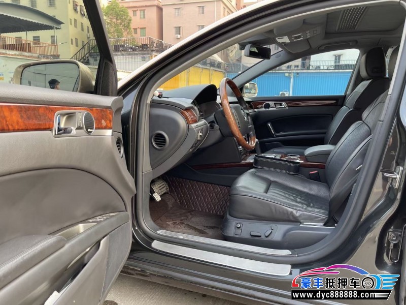 14年大众辉腾轿车抵押车出售