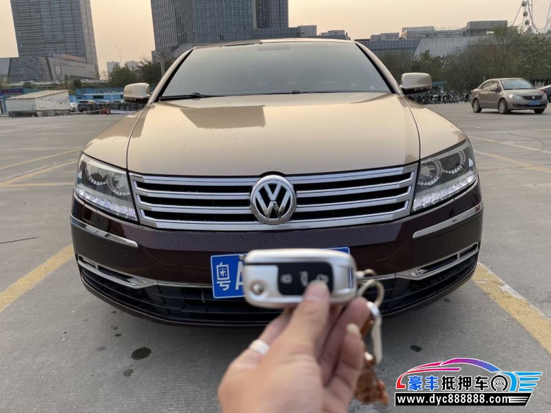 14年大众辉腾轿车抵押车出售