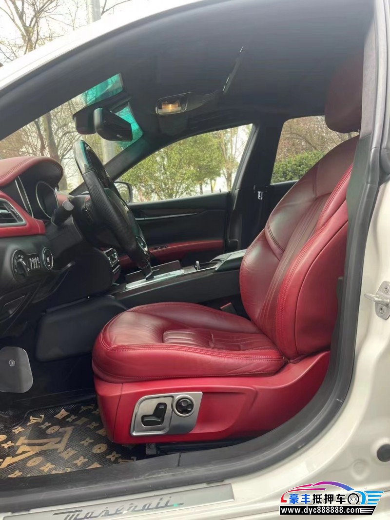 16年玛莎拉蒂Ghibli轿车抵押车出售