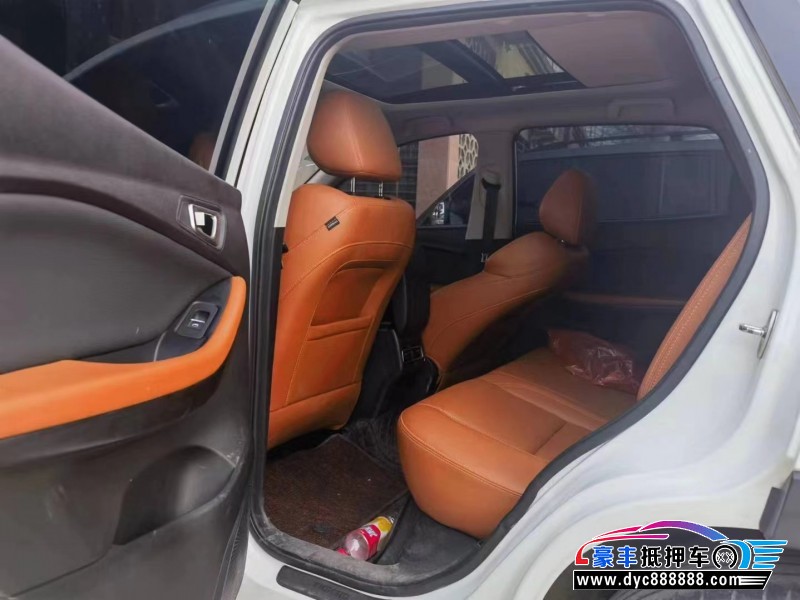 17年奇瑞瑞虎7SUV抵押车出售