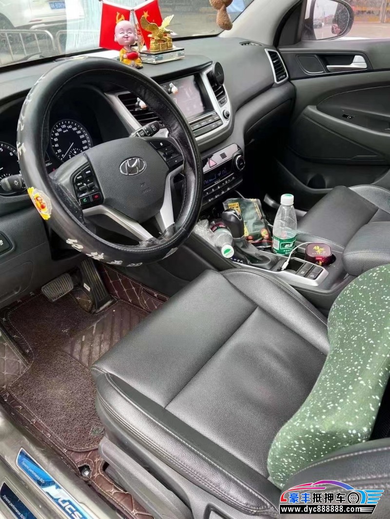 17年现代途胜SUV抵押车出售