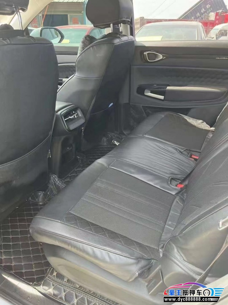 20年宝骏宝骏RM5SUV抵押车出售