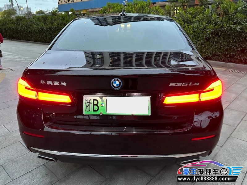 21年宝马5系轿车抵押车出售