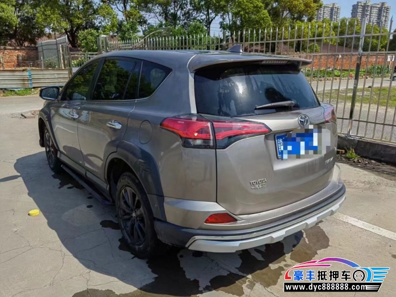 19年丰田RAV4荣放轿车抵押车出售