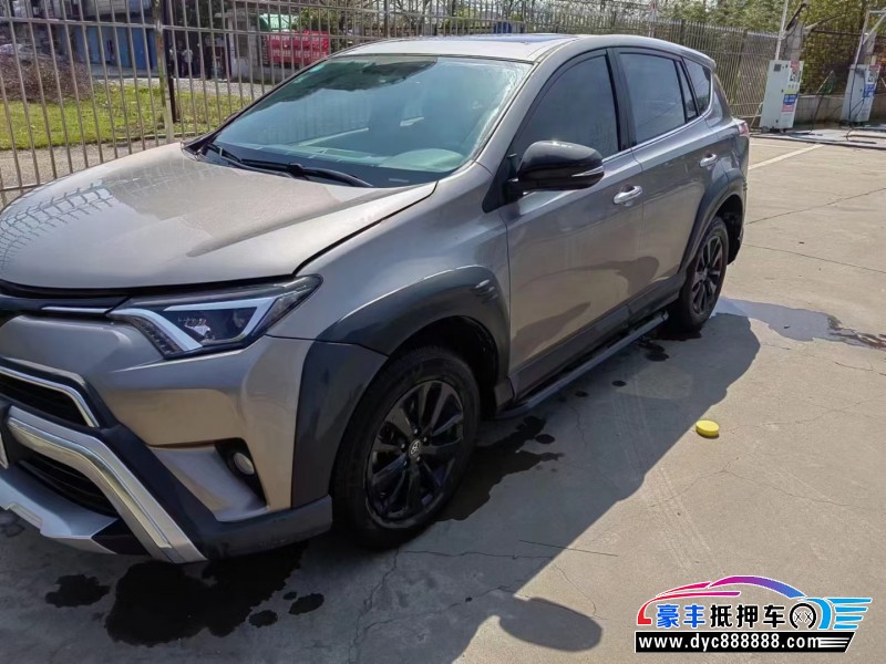 19年丰田RAV4荣放轿车抵押车出售