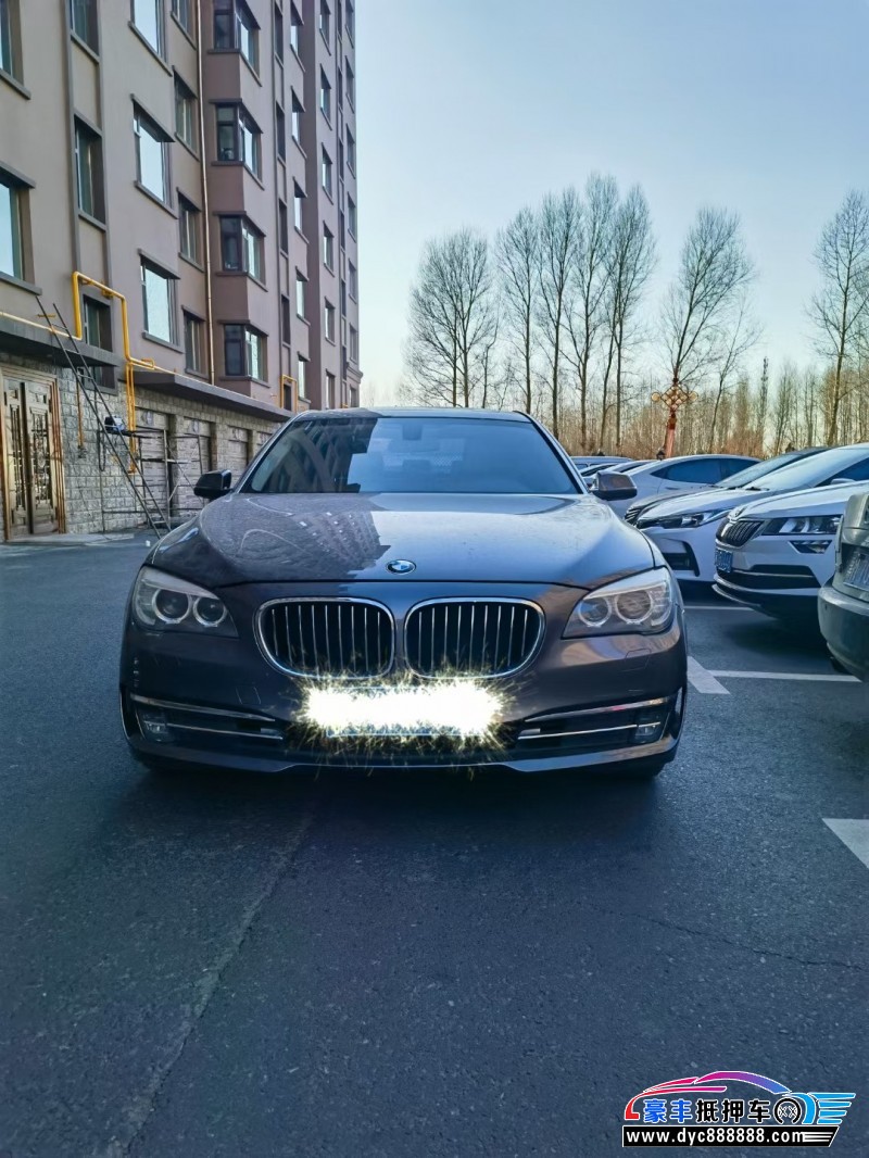 13年宝马7系轿车抵押车出售