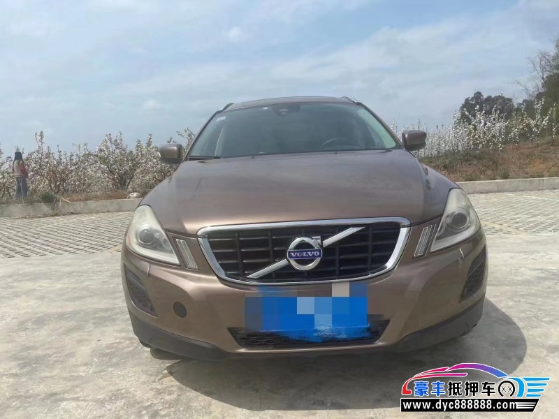 13年沃尔沃XC60轿车抵押车出售